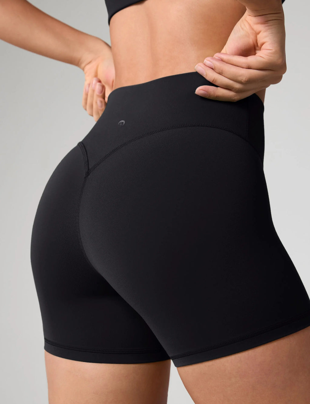 Sunzel Women’S Crossover Biker Shorts, V-Waist High-Rise Yoga/Workout Gym Shorts with No Front Seam and Tummy Control